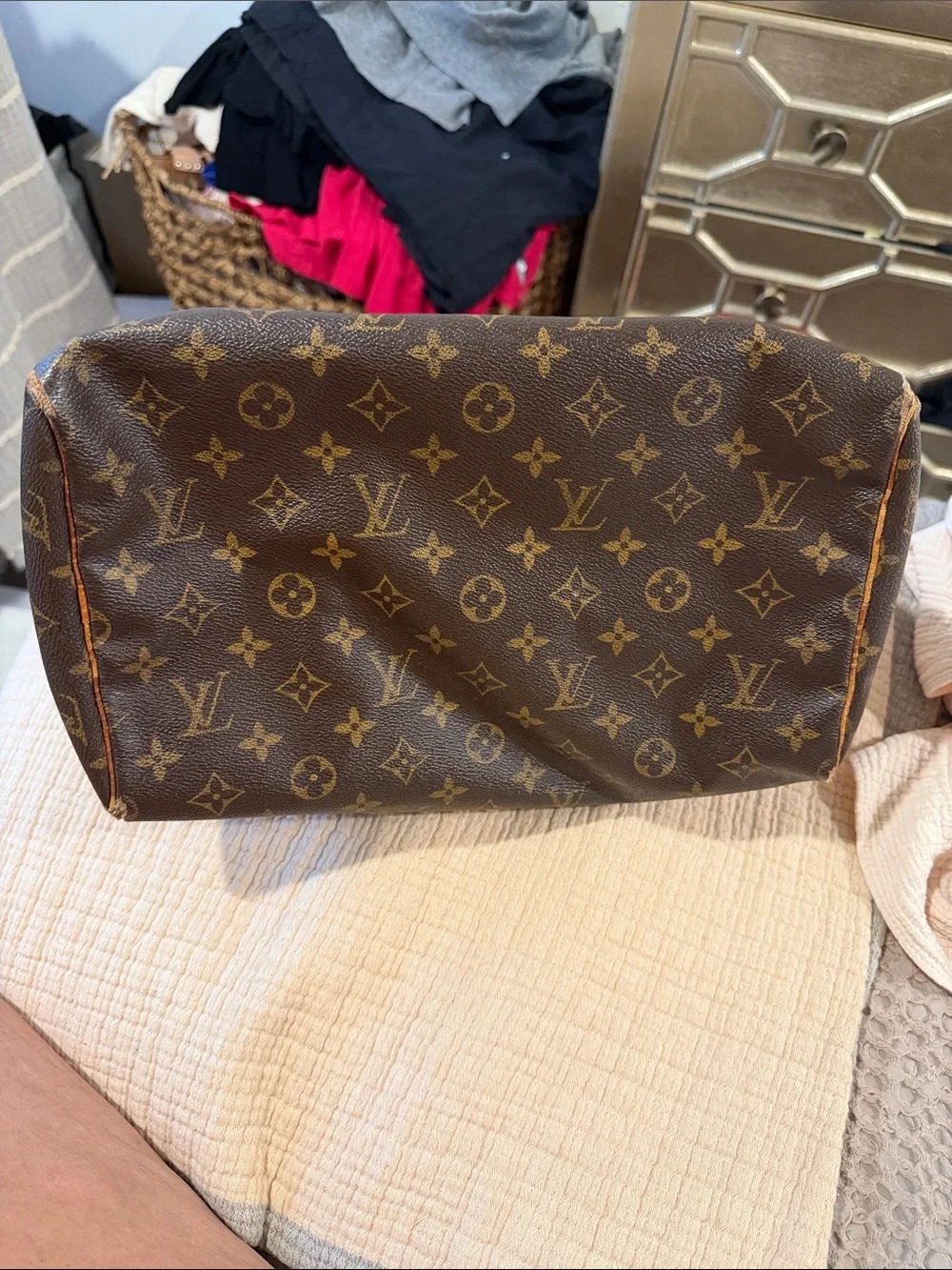 Pre Loved Authentic Louis Vuitton Monogram Speedy Bag - Dark Brown